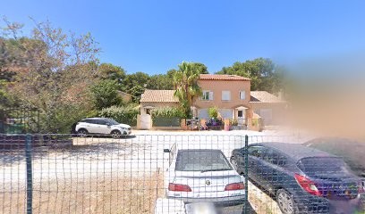 Unfashion, Couturier à Six-Fours-les-Plages