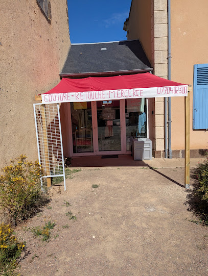 La Folle Broderie, Couturier à Saint-Aubin-de-Locquenay
