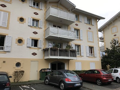 Firmin Isabelle, Couturier à Gradignan