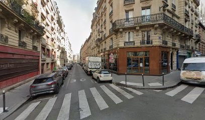 Florence - Couturière chez vous - Tilli, Couturier à Paris 18