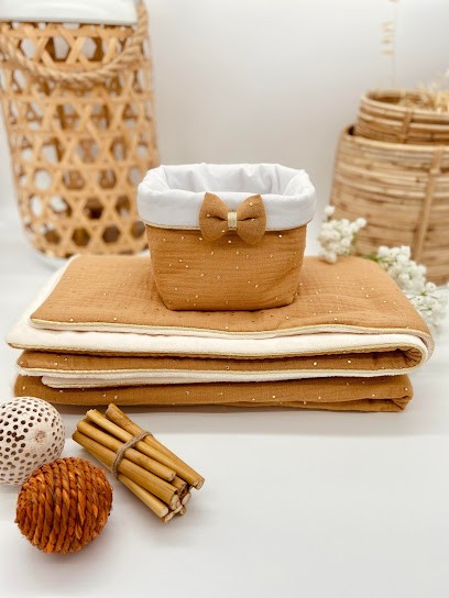 Bleu Manon, Couturier à Villeneuve-lès-Avignon