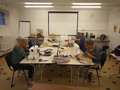 Aux Petits Boutons, Couturier à Échirolles