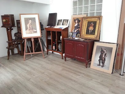 Les Vertugadins, Couturier à Ivry-sur-Seine