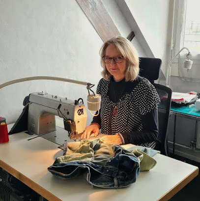 Mireille B | Couture & Broderie Personnalisées À Lisieux, Couturier à Lisieux