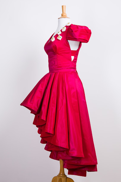 L'atelier De Roselyne (Couture - Retouches), Couturier à Montélimar