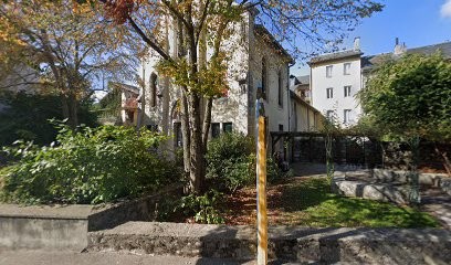 Service Couture Auxilia Moura, Couturier à Chambéry