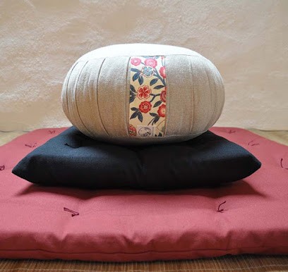 Zafus Et Futons - Couture Nomade Et Sur Mesure, Couturier à Massat