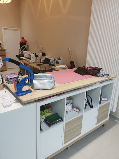 Une Fée Vous Habille, Couturier à Jallerange