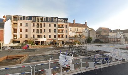 Zora, Couturier à Montargis