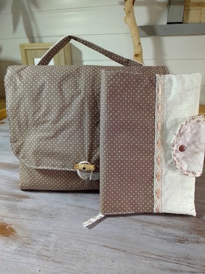 Bobines 2 Styles Couture, Couturier à Pleurtuit