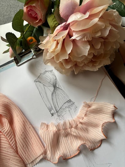 COUTURIÈRE MABELRUIZ, Couturier à Fontet