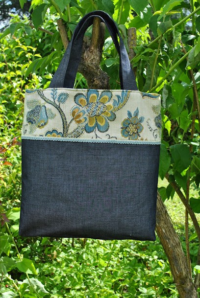 BLANCHARD Jocelyne, Couturier à Chinon