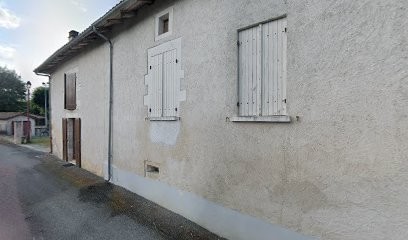 liberté infinie, Couturier à Saint-Front-la-Rivière