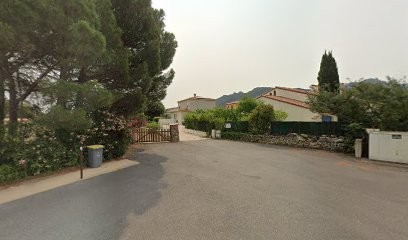 Le Dé à Coudre, Couturier à Sorède