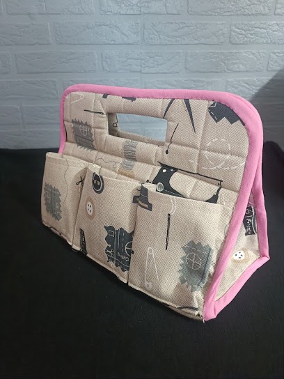 Kheco Couture, Couturier à Francueil