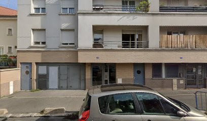 Gilg Baccar Martina Michaela, Couturier à Ivry-sur-Seine