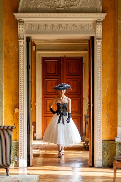 Belle Et Romantique Couture Versailles ,Yvelines, Couturier à Versailles