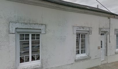 Latour Marie-Chantal, Couturier à Saint-Amand-Longpré