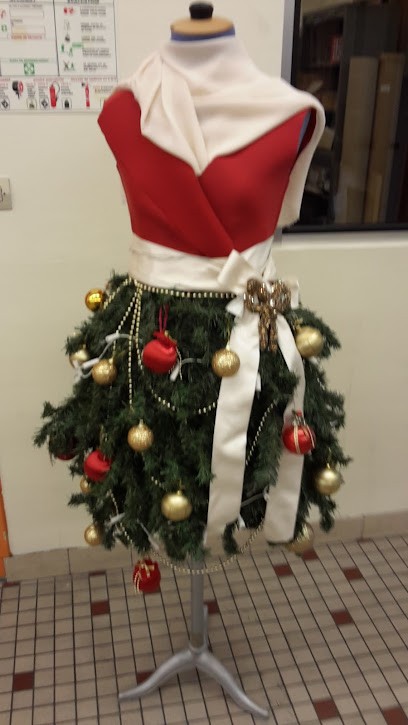 Societe Nouvelle De Fabrication, Couturier à Oissel