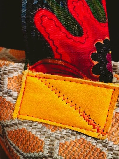 Les Amoires de Nos Grands Meres .Vous reçoit sur rdv, Couturier à Quimper