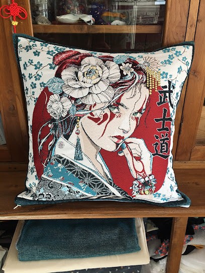 L'Atelier couture de Stéphanie, Couturier à Uzès