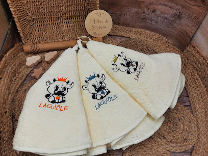 L Atelier De Stéphanie, Service De Broderie à Laguiole