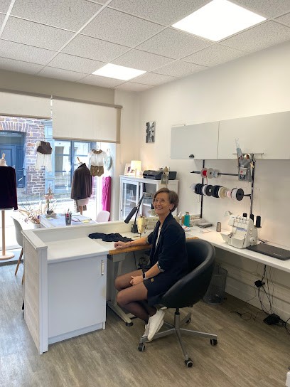 Les Ciseaux Malins, Couturier à Retiers