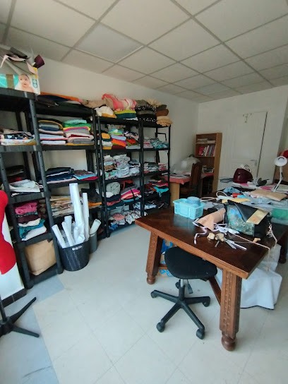 Les confections de Betty's, Couturier à Lanuéjouls