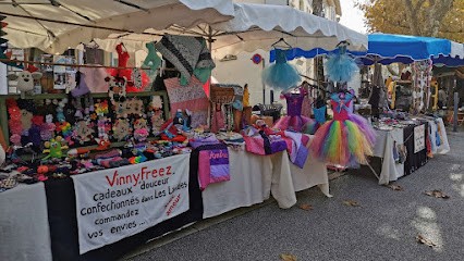 VinnyFreez, Couturier au Frêche