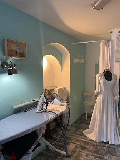 ATELIER ADRIENNE COUTURE, Couturier à Rumilly
