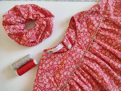 De fil en aiguille by margot, Couturier à Caromb