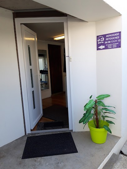 Atelier de GLORIA (Couture et Retouche), Couturier à Vannes