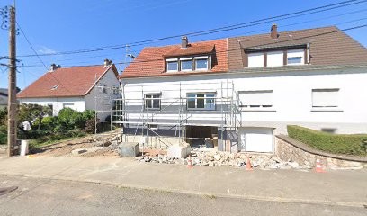 Muqolli Ajazi Florije, Couturier à Sarreguemines