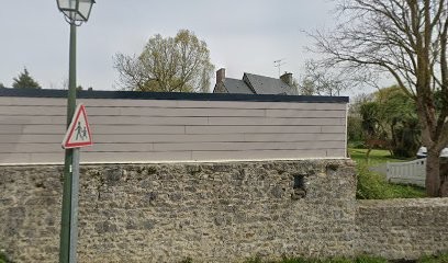 Lisa Coulon, Couturier à Regnéville-sur-Mer