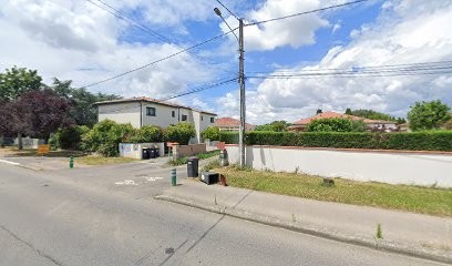 Vêtement Féminin Sur-mesure Valérie Guillon, Couturier à Villeneuve-Tolosane