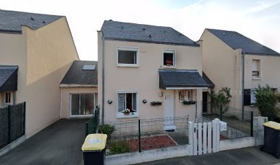 Naud Bonneau Chantal, Couturier à Angers