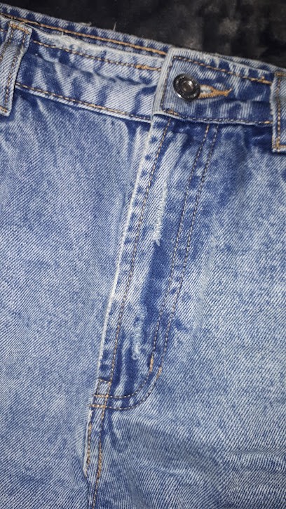 I D Retouches Et Repassage, Couturier à Mâcon