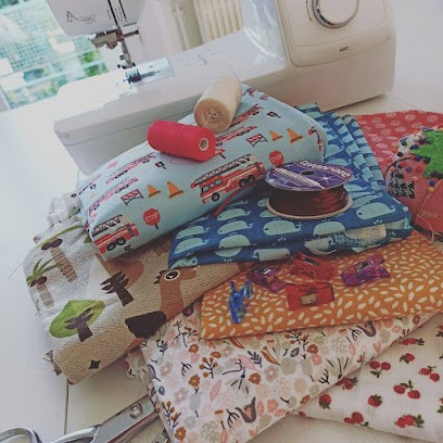 Mes Petites Créastelles, Couturier à Chazay-d'Azergues