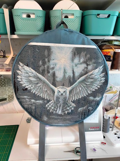 Pemanda, Couturier à Cours-les-Bains