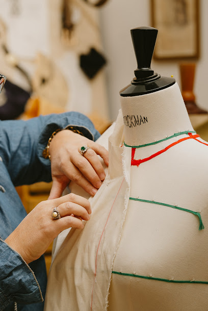 Delphes L'a Fait - Couturière, Couturier à Albi