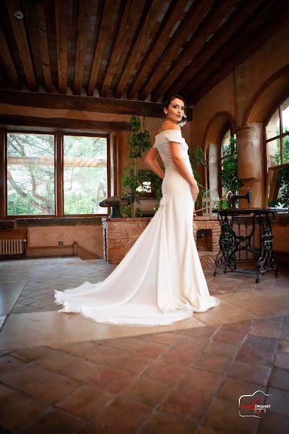 Karine Anna Couture, Couturier à Chazay-d'Azergues