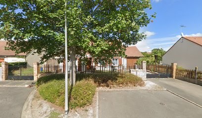 Henonin Trellu Annie Colette Paulette, Couturier à Saran