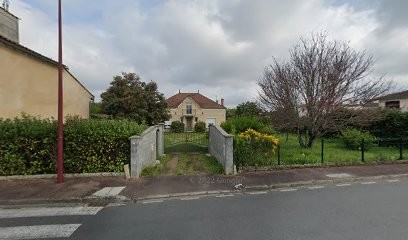 Darmani Anne-Marie, Couturier au Pizou