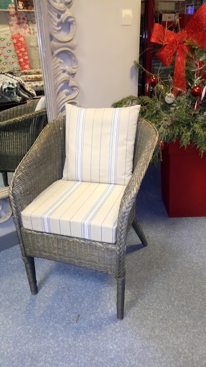 61 Points De Couture, Couturier à L'Aigle