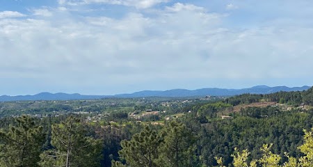 La Petite Charlotte Coud, Couturier à Vernon