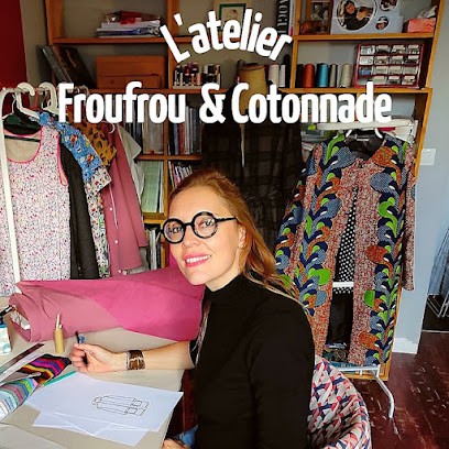 Sur rendez-vous, Froufrou et Cotonnade, atelier de couture. Artisane depuis 2013, label Refashion et adhérente UNACAC, Couturier à Caen