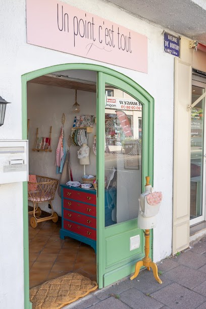 Un point c'est tout, Couturier à Peymeinade