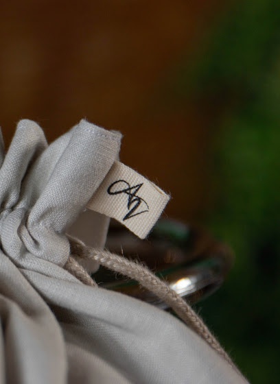 Anaviiv's Service De Broderie à Montigny-le-Bretonneux