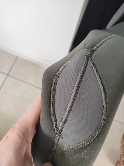 Répare ta combi, Couturier à La Tranche-sur-Mer