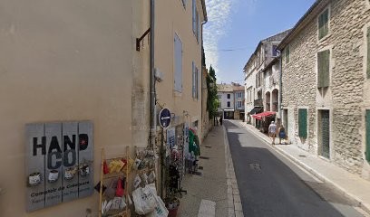 Petit Caracal, Couturier à Saint-Rémy-de-Provence